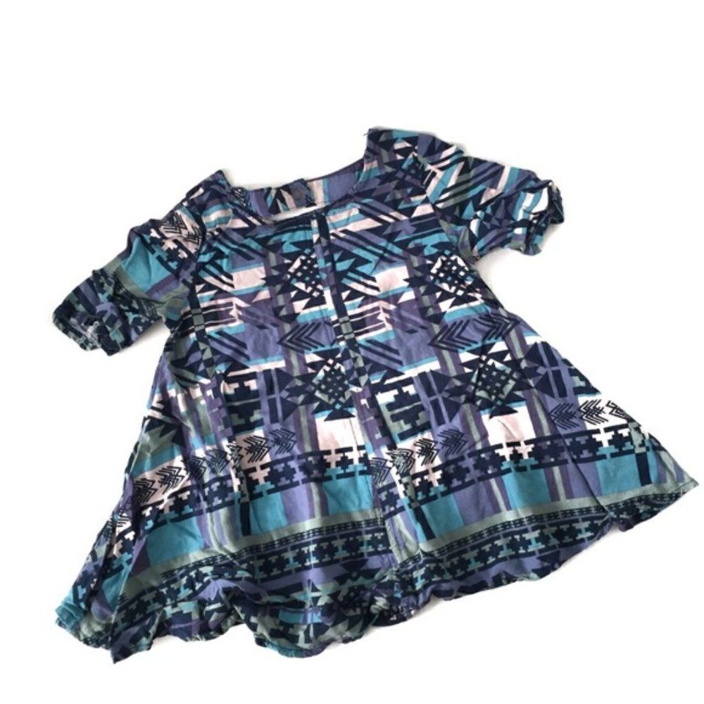 Old Navy Aztec Boho Multi Cool Pattern Dress in Size 2T / 2A.